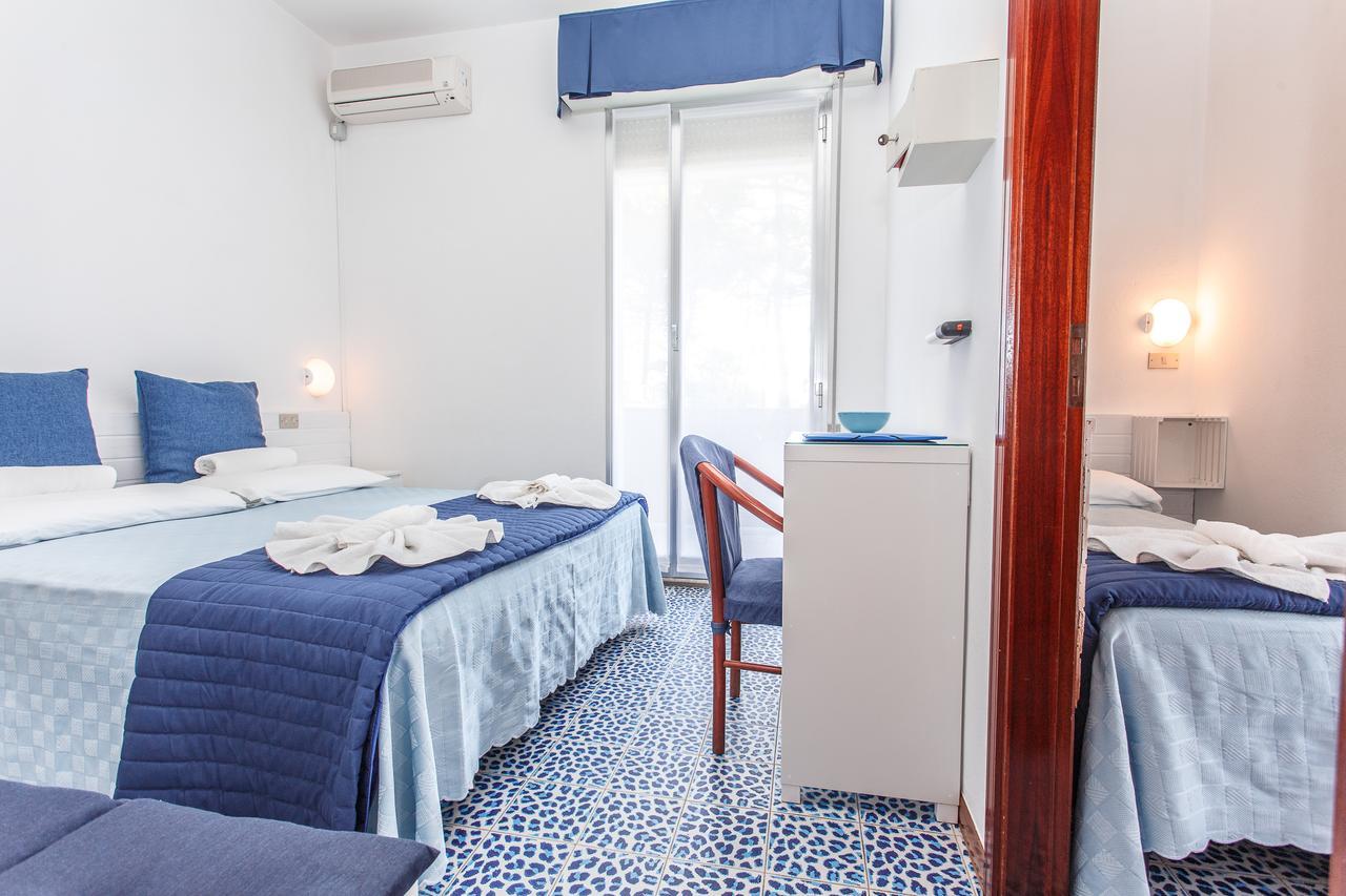 Hotel San Pietro Cervia Exteriör bild